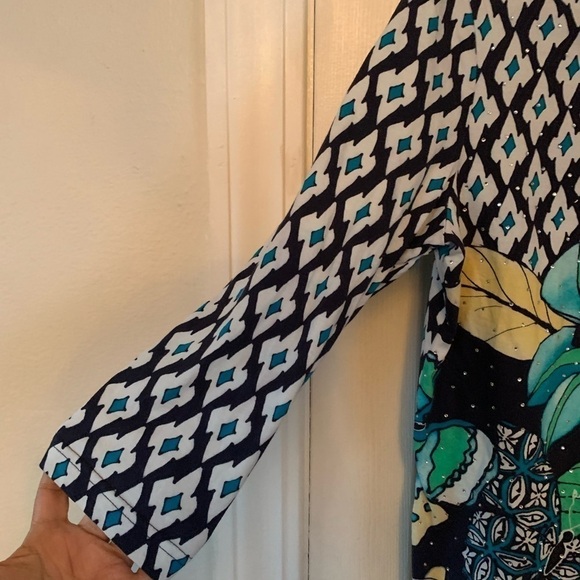 Chico’s light jacket, Greens, blues & white pattern Size1 #079 - Picture 7 of 9